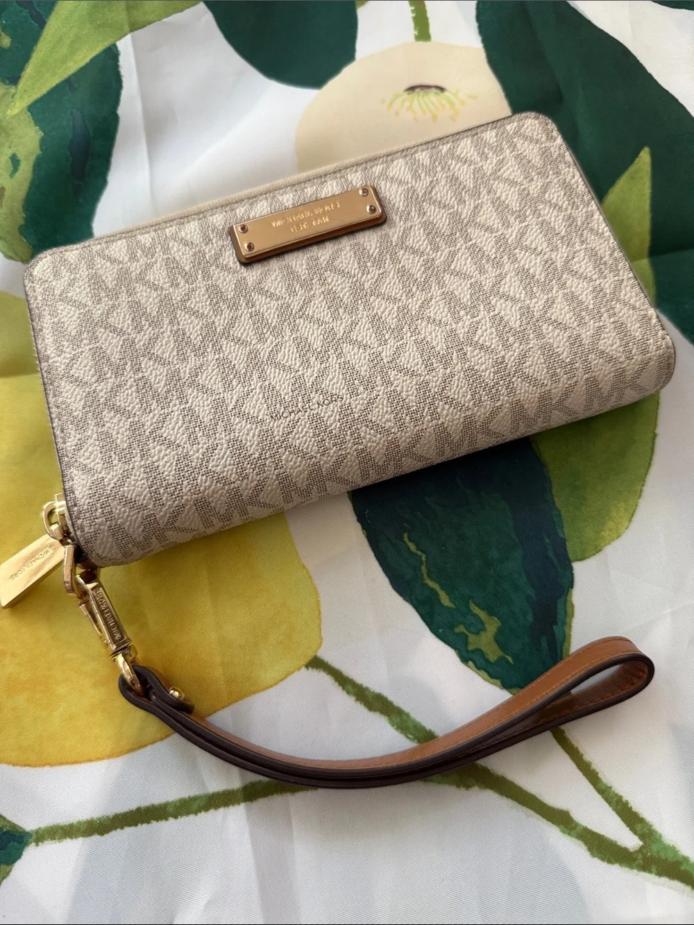 Michael Kors Beige Signature Zip Wristlet with Gold Hardware